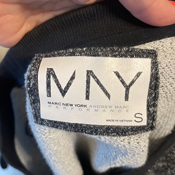 MNY Andrew Mark performance cotton blend top / sweatshirt faux leather trim S - Picture 8 of 12